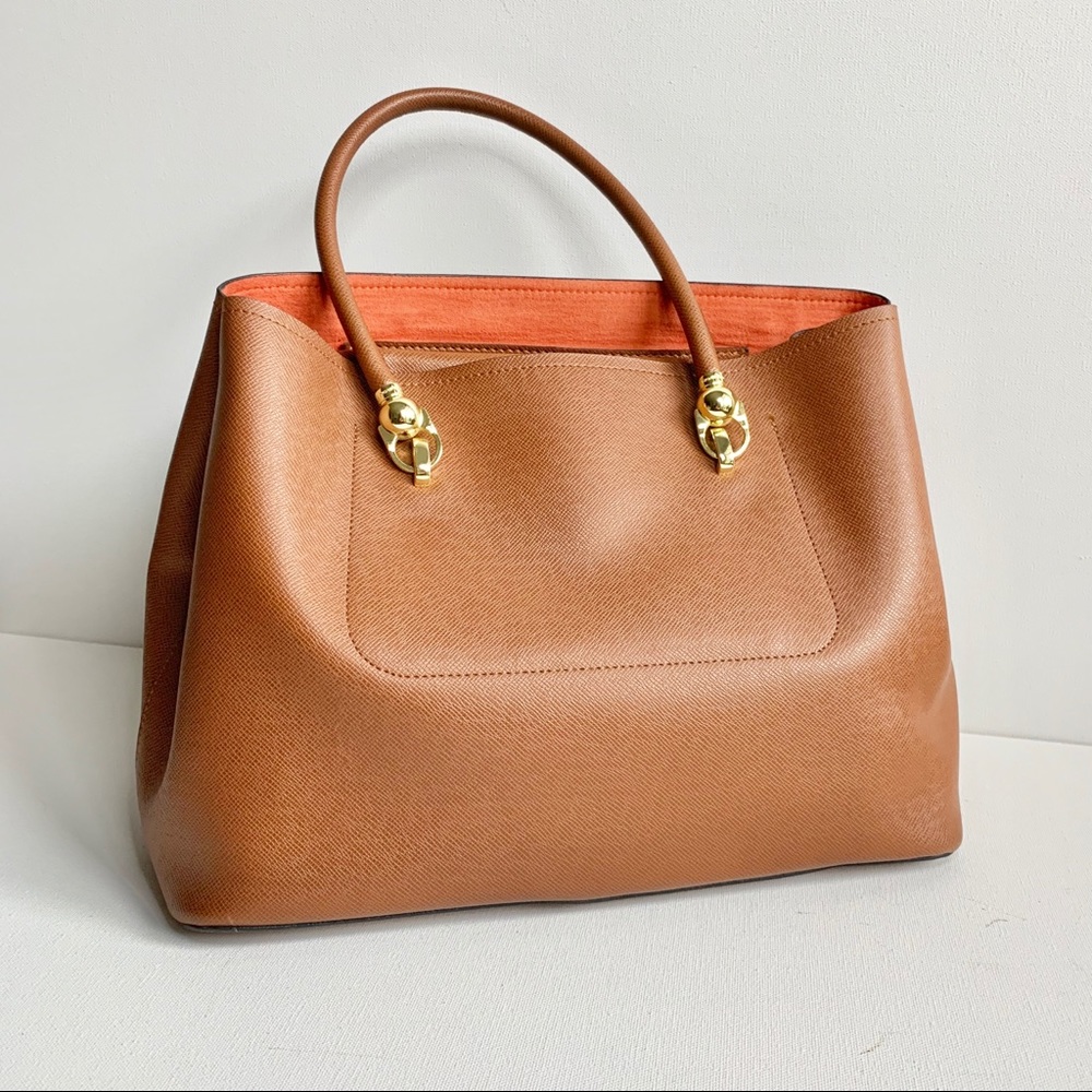 London Fog Classic Faux Leather shoulder purse - Picture 1 of 5